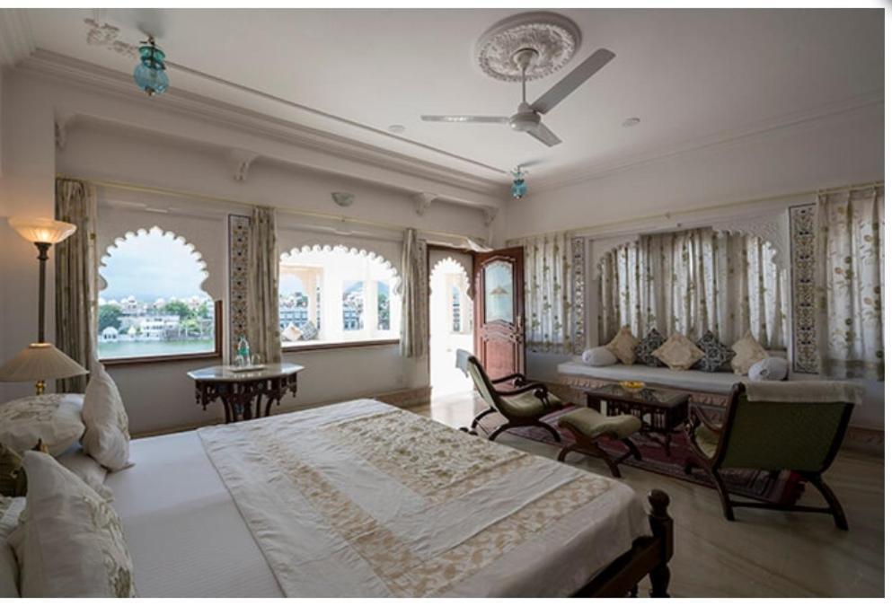 Hotel Raj Niwas Udaipur Habitación foto